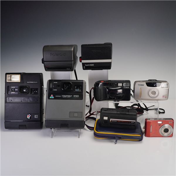 8pc Retro Cameras Including Polaroids