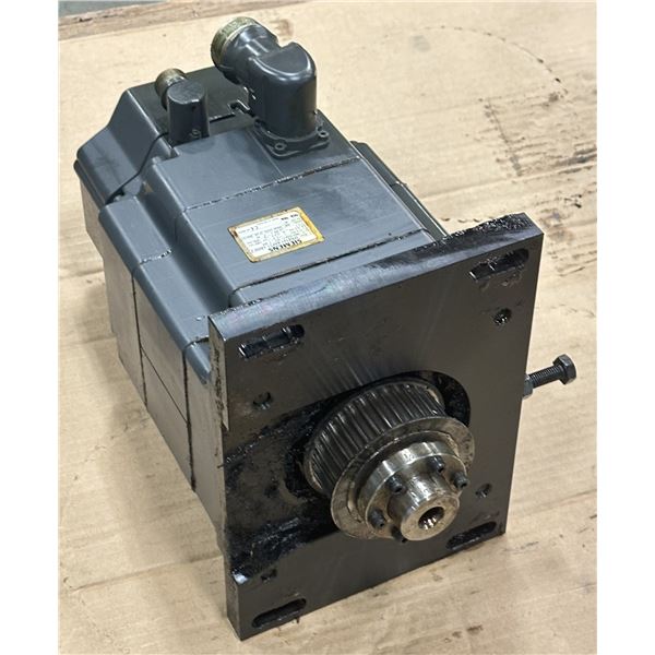 Siemens #1FK6101-8AF71-1AH0-Z Servo Motor 3-Phase 306V