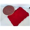 Image 3 : Red Mosaic Decorative Plate with Quilted Placemats