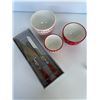 Image 5 : Cambridge Silversmiths Cake Knife & Server + Ceramic Bowls