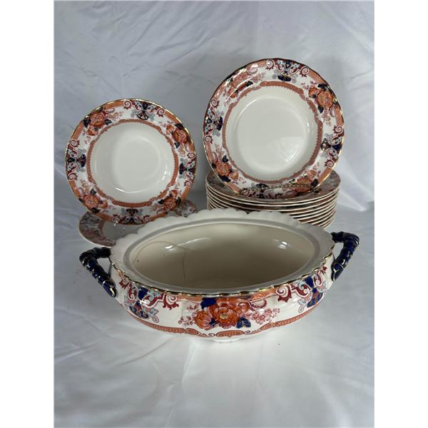 Antique Marlborough 1790 K & C B Imari-Style Soup Plates, Dessert Plates & Tureen