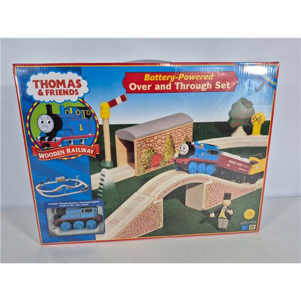 Thomas & Friends Wooden Railway Battery-Powered Over and Through Set