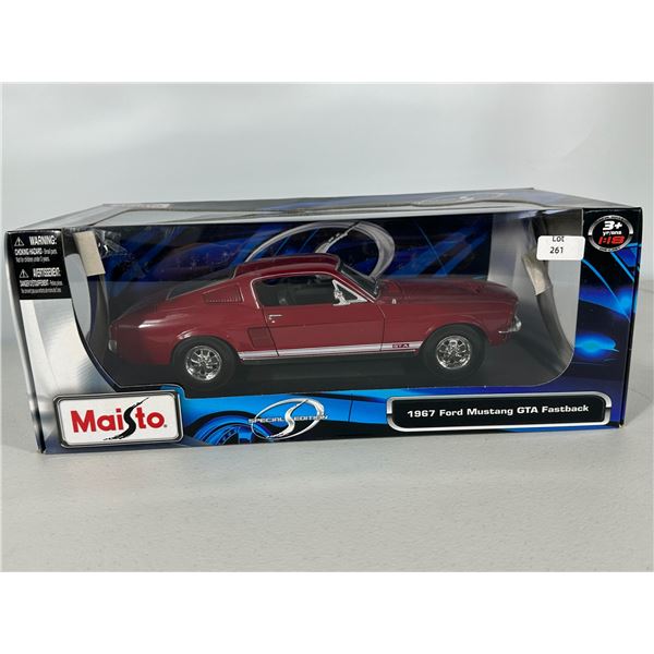 Maisto 1:18 Scale 1967 Ford Mustang GTA Fastback Diecast Model