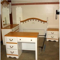 4 pc. Bedroom Set