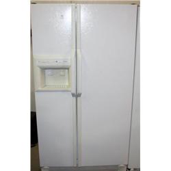 Ice Cold Amana Side by Side Refrigerator