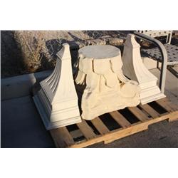 Pallet With 3 Out Door Decorative Pcs