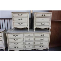 Dresser With 2 Night Stands