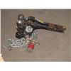 Image 1 : Trailer Hitch w/ Chain