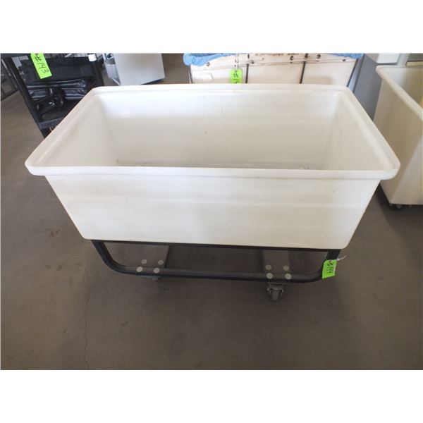 Plastic Tub On wheels