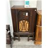 Image 1 : Antique Console Radio