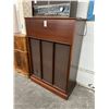 Image 2 : Vintage Mahogany Console Stereo