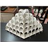 Image 1 : Contemporary Plastic Centerpiece Chandelier ?