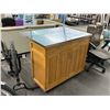 Image 2 : Oak w/SS Top Flip Up Bar Kitchen Island