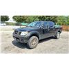Image 2 : 2015 NISSAN FRONTIER SV 4X4, 4DR CREW CAB PICK UP, BLACK, VIN 1N6AD0FV6FN704675