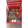 Image 8 : SNAP-ON PORTABLE 19 DRAWER + 1 GAS LIFT IN-LIT CABINET TOOLBOX WITH ASSORTED TOOL CONTENTS