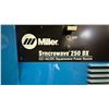 Image 6 : MILLER SYNCROWAVE 250 DX TIG WELDER 28" X 28" X 48"H