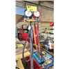Image 1 : RITCHIE YELLOW JACKET DUAL GAUGE WITH ACETYLENE HOSE