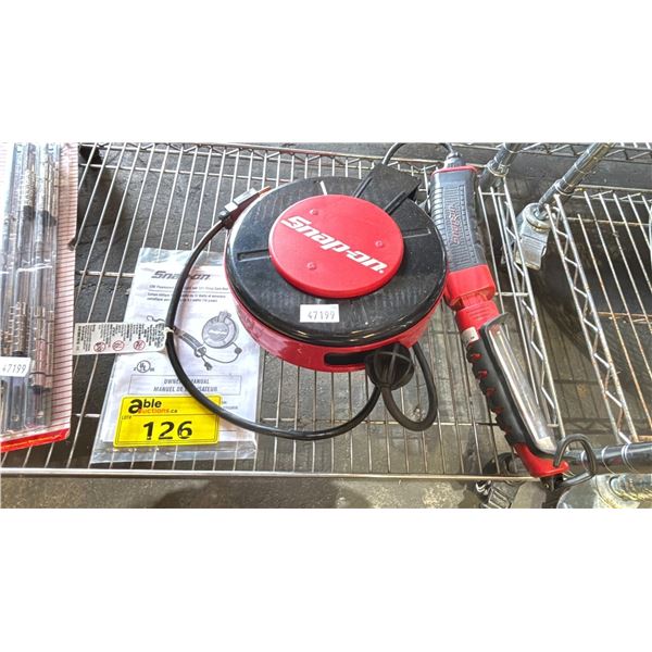 SNAP ON 13W FLUORESCENT ANGLE LIGHT & 30' METAL CORD REEL