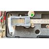 Image 2 : 83071 ULTRA PRO DIGITAL CALIPER IN A HARD TRANSPORT CASE