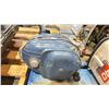 Image 3 : BOAT MOTOR