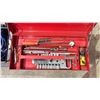 Image 2 : BEACH TOOL CHEST WITH CONTENTS