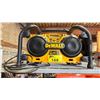 Image 1 : DEWALT SHOP RADIO