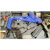 Image 2 : CAMPBELL HAUSFELD PNEUMATIC NAIL GUN IN A HARD TRANSPORT CASE