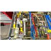 Image 3 : SHELF OF SMALL HAND TOOLS - BOLT CUTTERS, HAMMERS & MORE