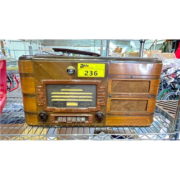 VINTAGE RADIO