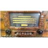 Image 3 : VINTAGE RADIO