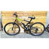 Image 2 : HYPER BEAR MOUNTAIN 21 SPEED BIKE