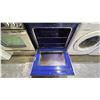 Image 3 : LG STAINLESS STEEL 30" W ELECTRIC OVEN