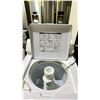 Image 2 : MAYTAG TOP LOADING 25.5" W WASHING MACHINE