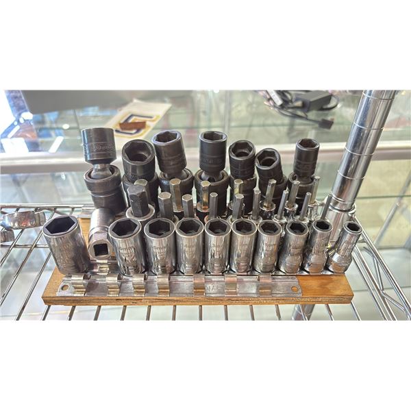 SNAP ON SOCKET/LUG NUT/SWIVEL SOCKET SET
