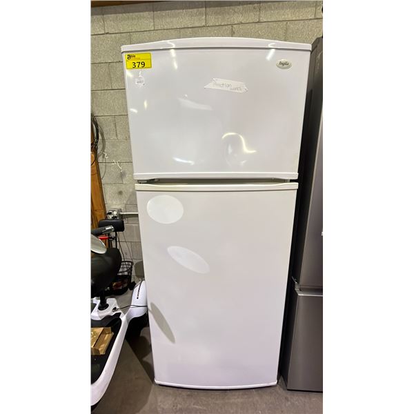 INGLIS 28" W TOP FREEZER SWING DOOR REFRIGERATOR