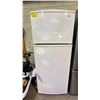Image 1 : INGLIS 28" W TOP FREEZER SWING DOOR REFRIGERATOR