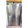 Image 1 : HISENSE STAINLESS STEEL 36" WIDE BOTTOM FREEZER FRENCH DOOR REFRIGERATOR