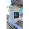 Image 2 : PALLET OF (2) 5 GALLON PAILS OF PAINT STRIPPER & (4) ASSORTED SIZE STEEL CIRCULAR BLADES