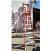 Image 2 : LOUISVILLE FXP10708 HEAVY-DUTY 8' FIBERGLASS PORTABLE STEP LADDER PINNACLE - 300LBS LOAD CAPACITY