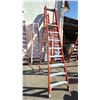 Image 2 : LOUISVILLE FXP10708 HEAVY-DUTY 8' FIBERGLASS PORTABLE STEP LADDER PINNACLE - 300LBS LOAD CAPACITY