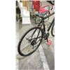 Image 3 : FUJI ROAD/HYBRID BLACK 7-SPEED BIKE