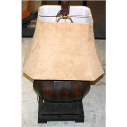 1 Antique Lamp