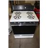 Image 1 : Oven / Stove