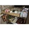 Image 4 : Rack Lot Of Misc Items
