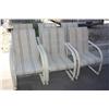 Image 2 : Six outdoor patio chairs