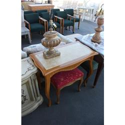 Venetian table with lamp