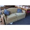Image 1 : Venetian sofa, with folding out bed
