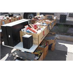 Table lot of misc