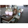 Image 2 : Table lot of misc