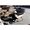 Image 1 : Misc table lot